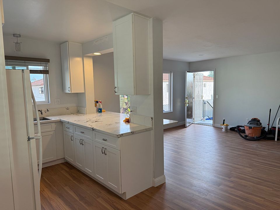 1st image of 3725 Arnold Ave #7