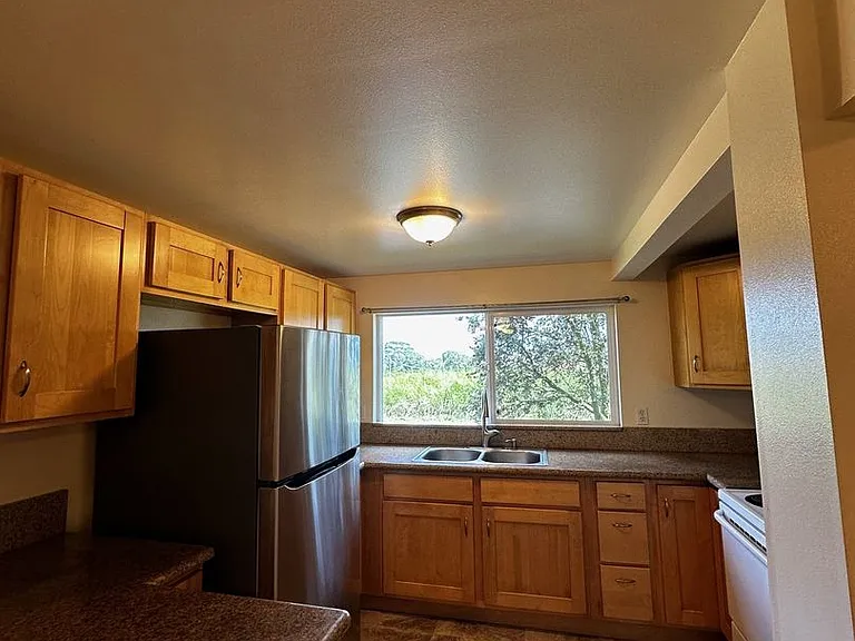 17-451 Volcano Rd — Photo 2