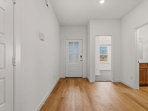 4th image of 10517 Bangor Ave