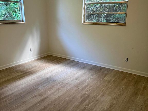 5th image of 2993 SE Camino Avenue