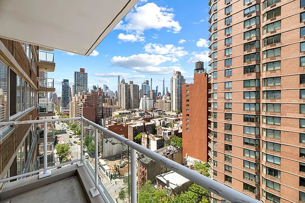 Sold by Level Group | media 15