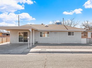 3048 Hudson Cir NW, Albuquerque, NM 87107