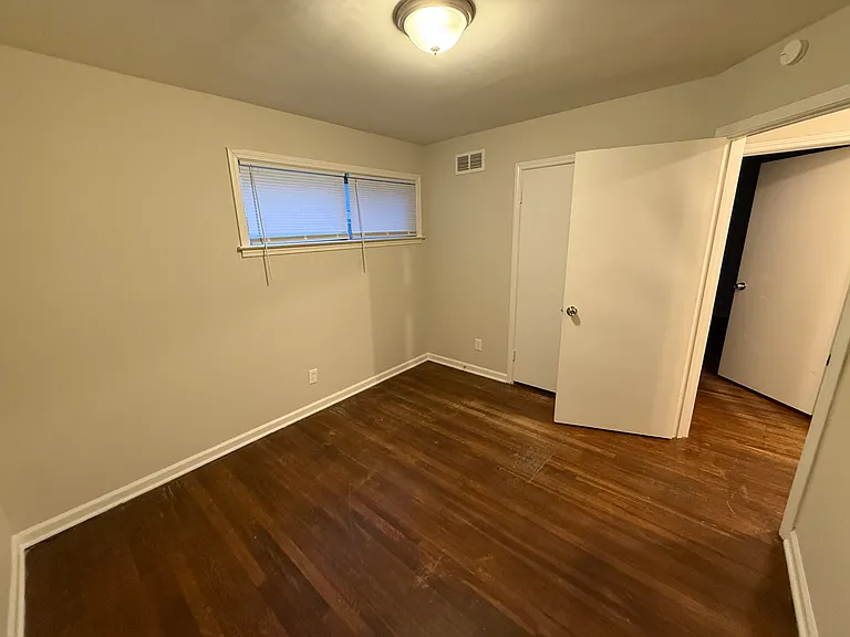 3392 Hallbrook St — Photo 7