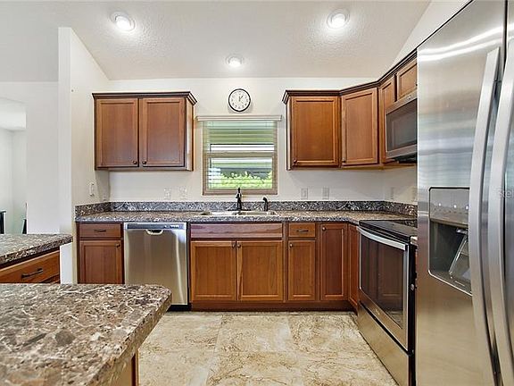 5th image of 3094 Hutcheson Way