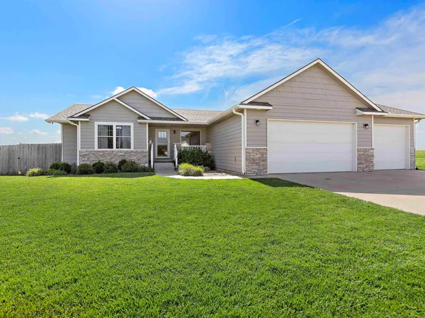 504 Prairie Park Ln, Buhler, KS 67522