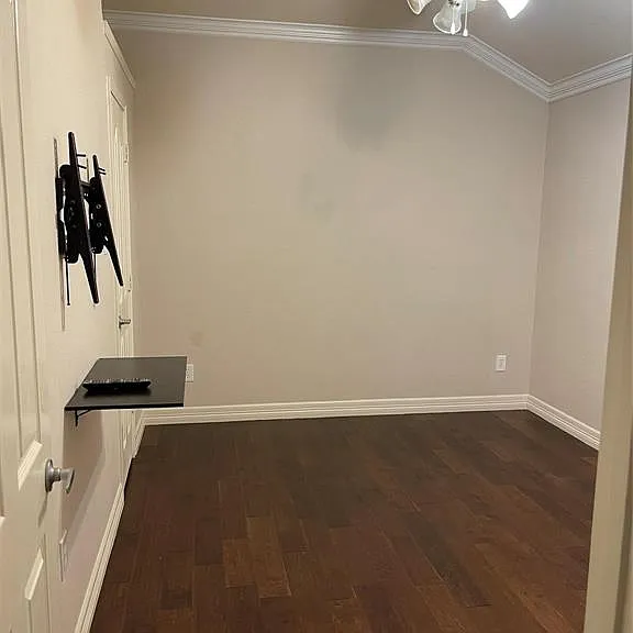 401 Sagebrush Trl — Photo 16