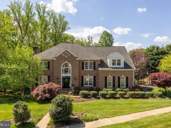 1257 New Bedford Ln, Reston, VA 20194