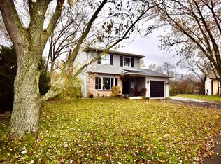 252 Oakridge Ct, Bolingbrook, IL 60440