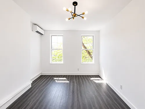418 Rogers Ave #2 Photo 1