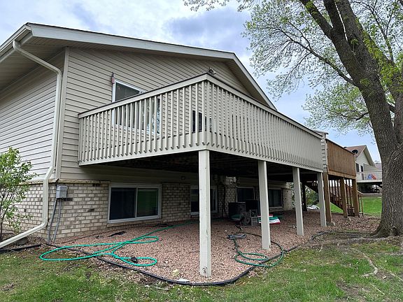 3rd image of 3564 York Dr