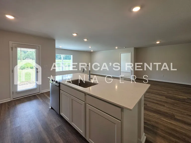 107 Jonboy Ave — Photo 21