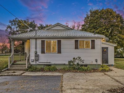 1146 S Meridian Rd, Mason, MI, 48854