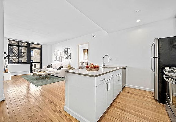 3rd image of 2211 3rd Ave #4F