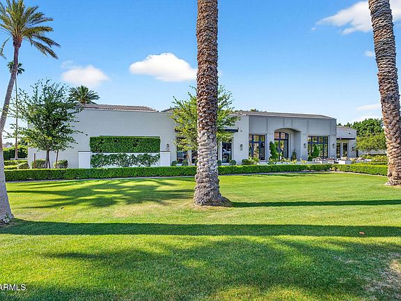 3rd image of 5617 E MONTECITO Avenue