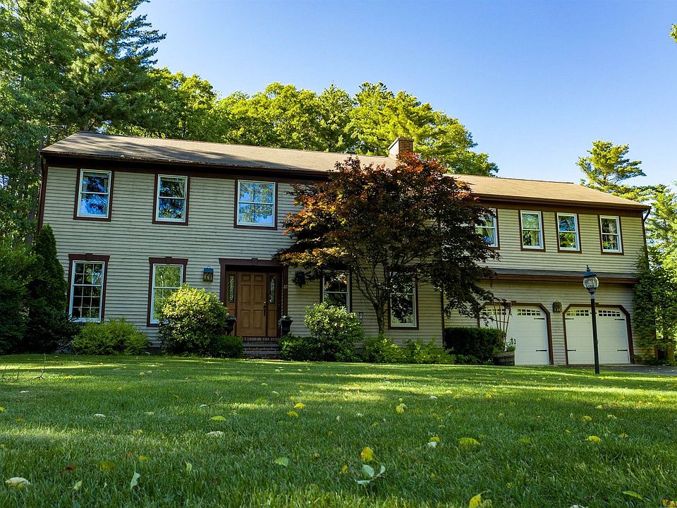 1st image of 22 Fox Hollow Ln