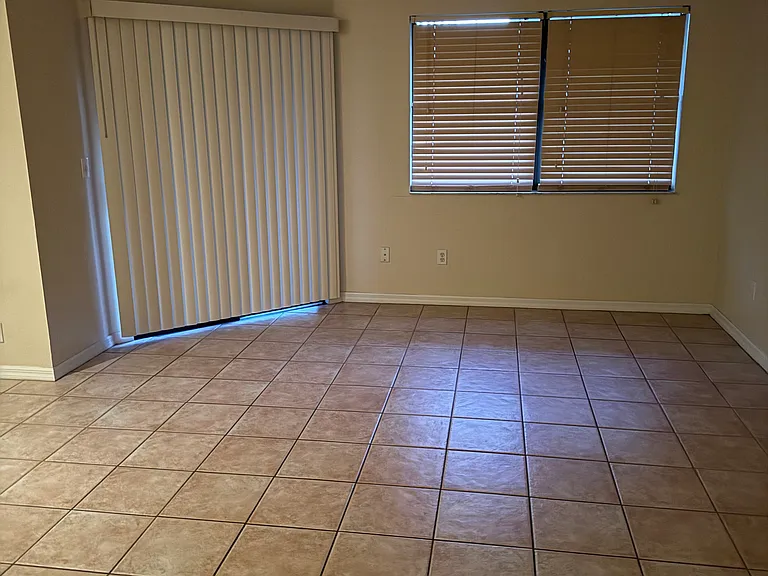 651 Northbridge Dr — Photo 15