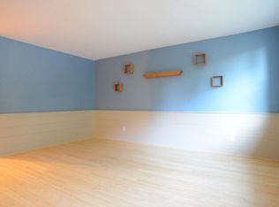 60 Rhodes Cir, Hingham, MA 02043