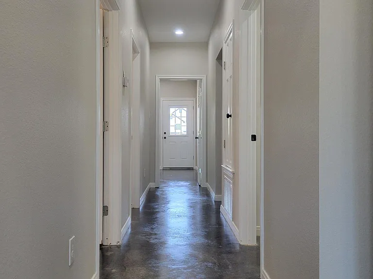 205 Hayes Ave #B — Photo 7