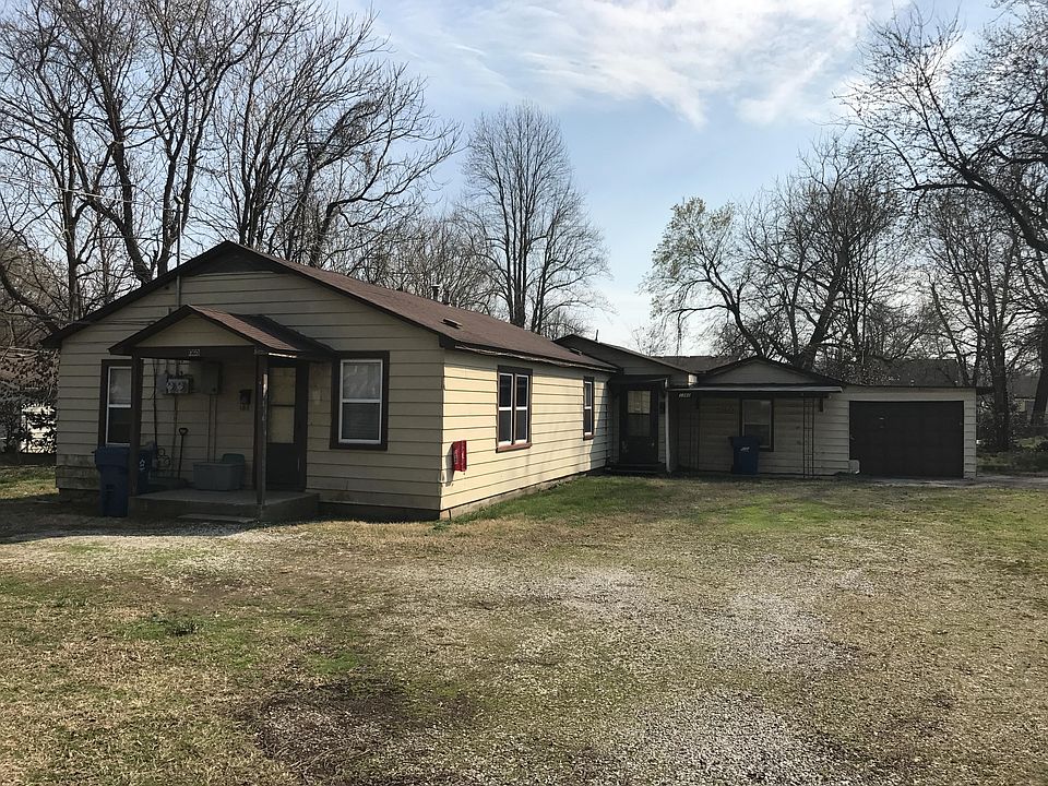 1st image of 1360 E Locust St