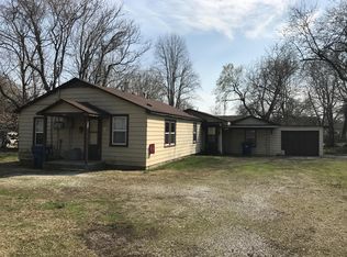 1360 E Locust St, Springfield, MO 65803