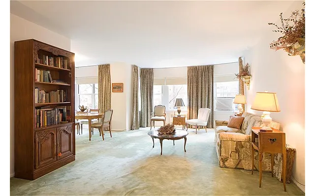 Sold by Douglas Elliman | media 27