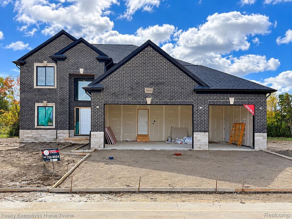 1st image of 34938 Cardinal Ln