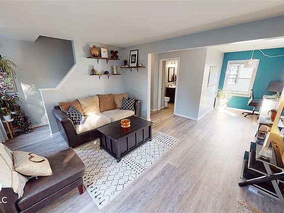 4th image of 4422 Ralston Ave