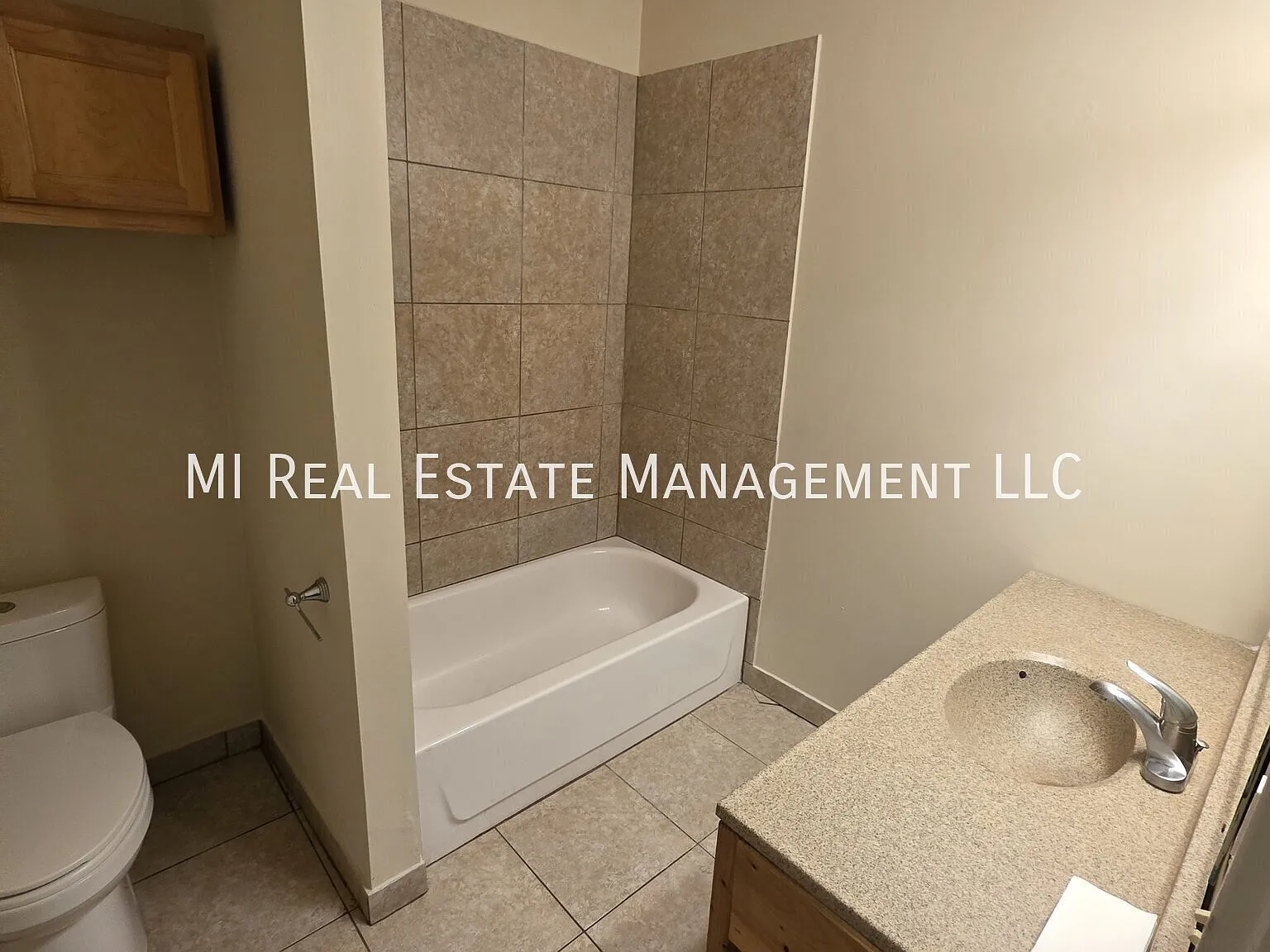 5 bed, 2.0 bath, 2000 sqft, $2,600 — Photo 4