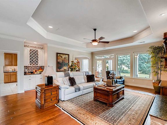 4th image of 2904 Bay West Blvd