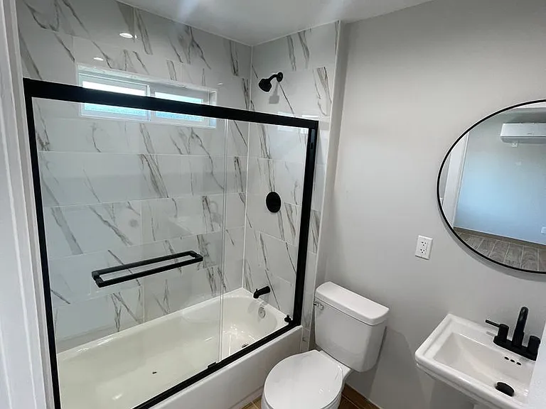 4620 Compton Ave — Photo 5