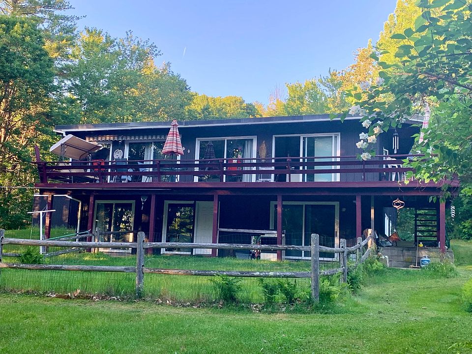 Lower unit for rent