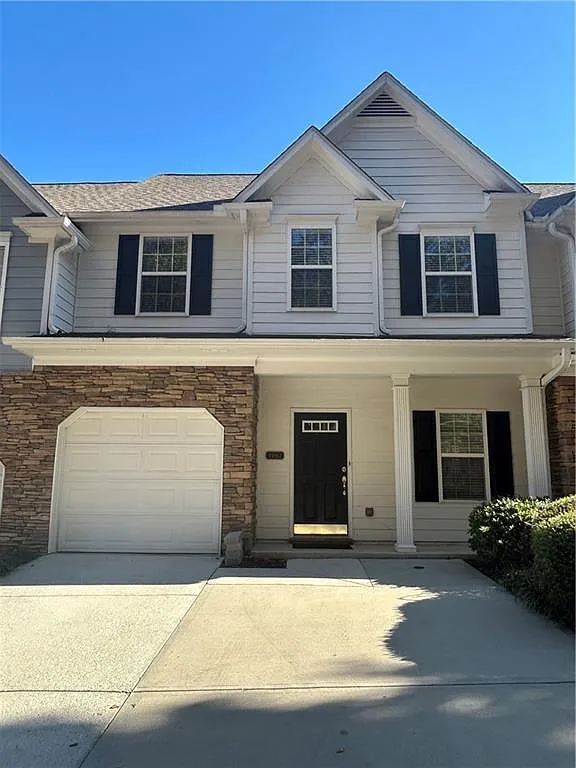 3 bed, 2.5 bath, 1796 sqft, $2,200 — Photo 2