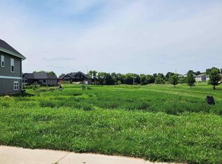 814 Capitol Drive #32, Dane, WI 53529