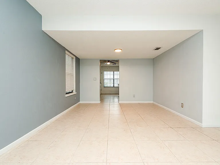 9 Oakwood Park — Photo 15