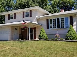 13 Brewster Pl, Flanders, NJ 07836