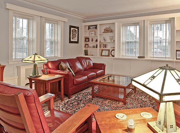 4th image of 1 Southgate APT 1C