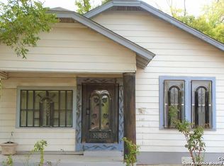 420 E Rosemary Dr, Seguin, TX 78155