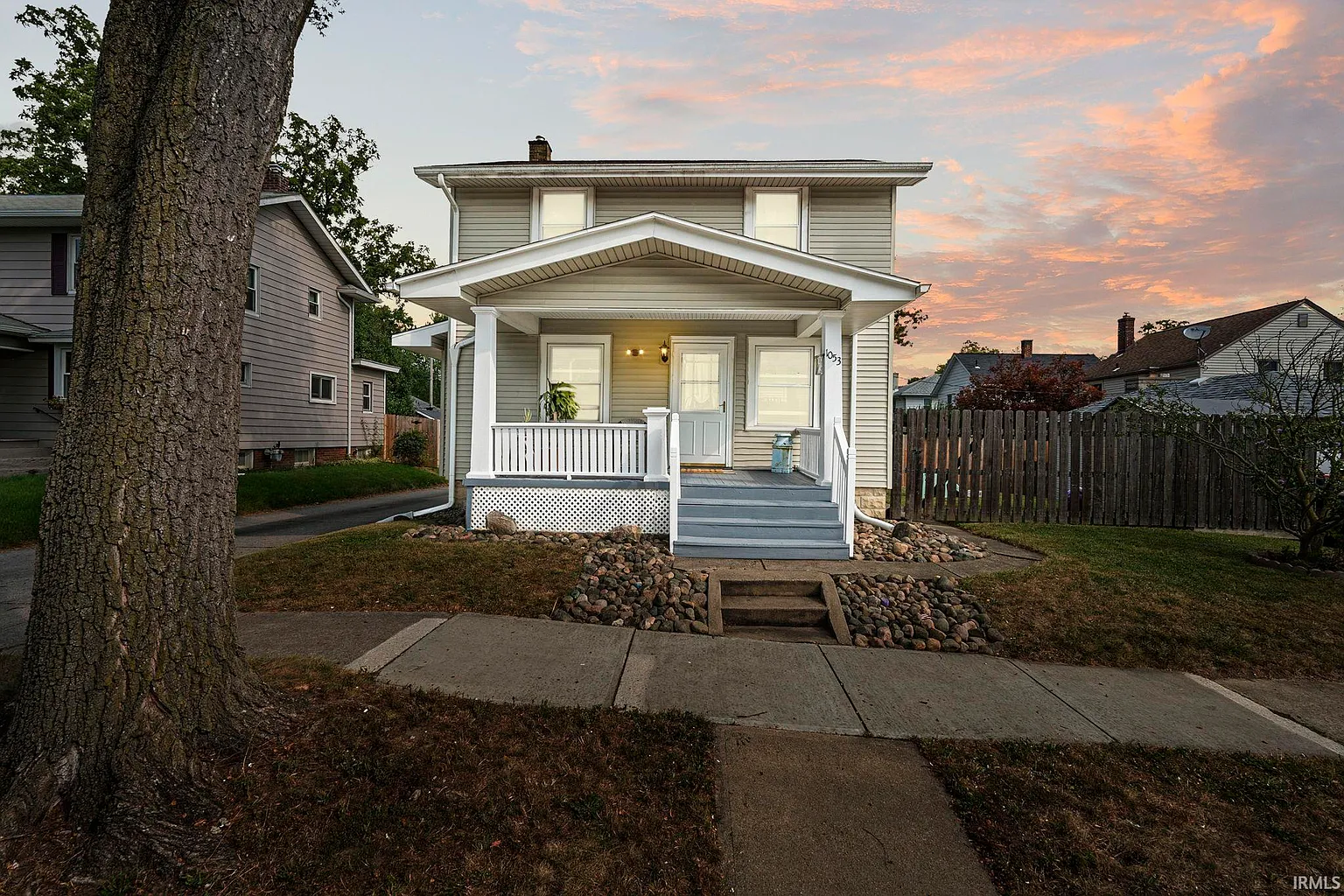 1053 Forest Ave photo 1