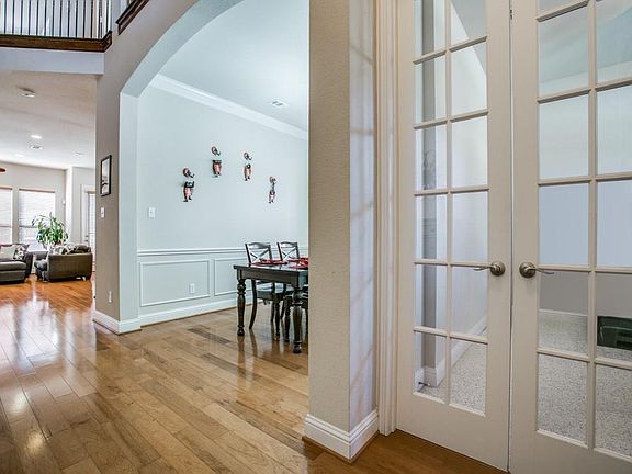 3rd image of 8608 Argentine Way