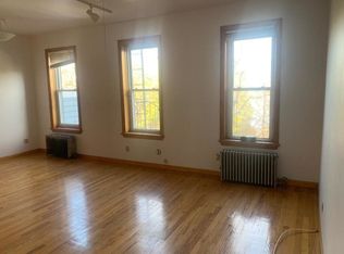 533 18th St #3R, Brooklyn, NY 11215