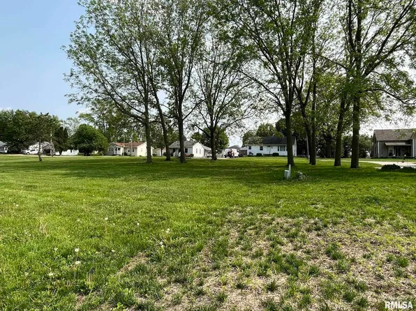 629 W Wells St, Geneseo, IL 61254