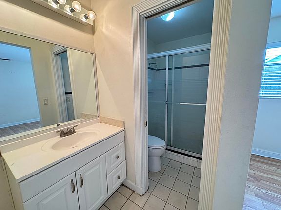5th image of 200 SW 4th St #0