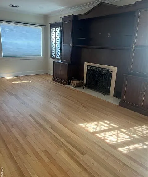 66 Rose Ave — Photo 2