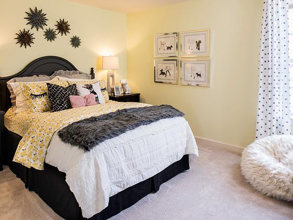 The Ainsley Bedroom