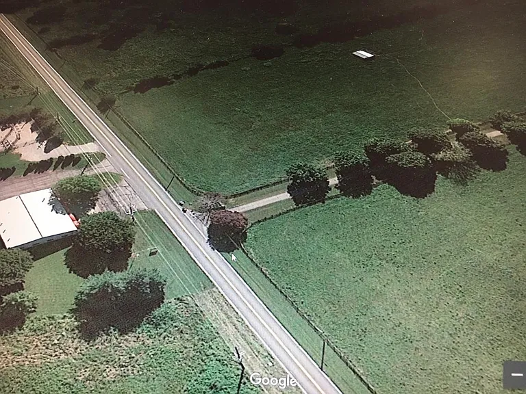 8616 W Highway 42 — Photo 18