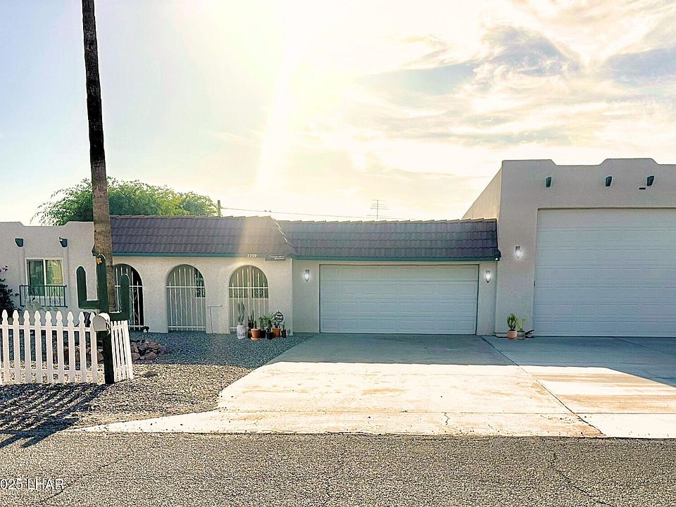 2nd image of 3399 Silver Saddle Dr