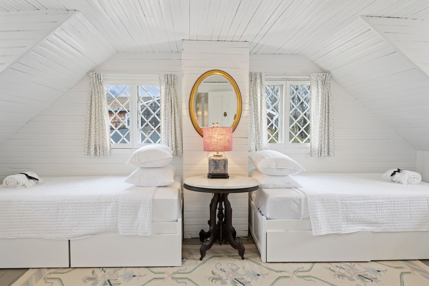  BUNK-ROOM WITH THREE TRUNDLE BEDS