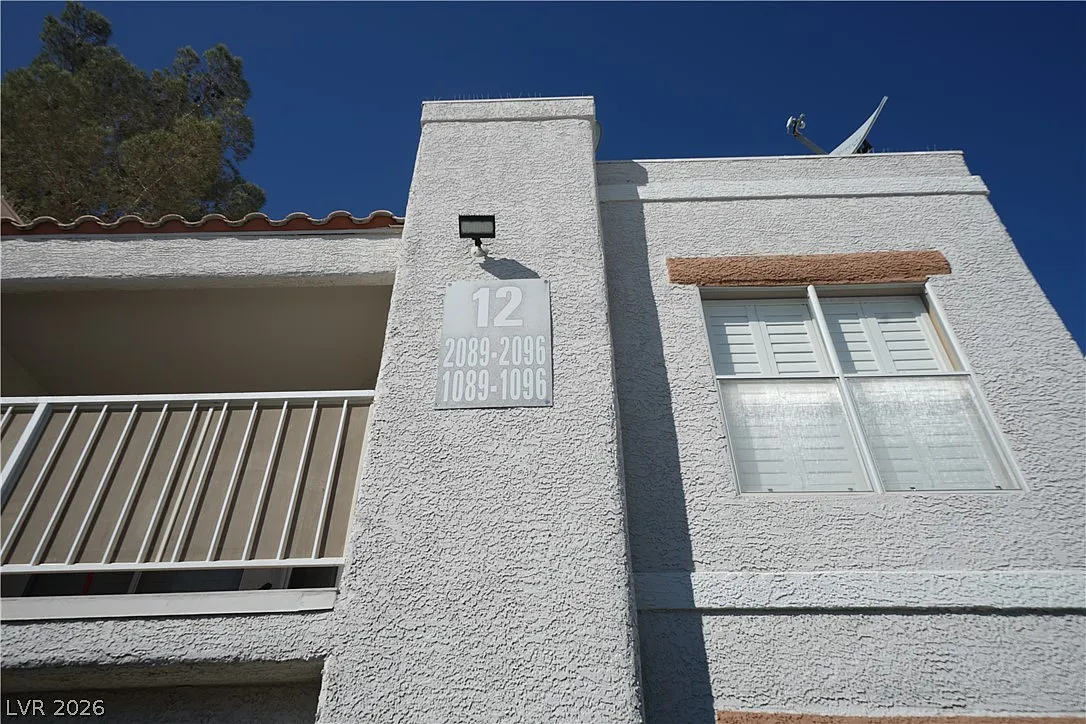 1 bed, 1.0 bath, 677 sqft, $1,095 — Photo 4