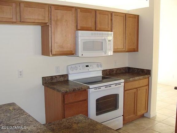 3rd image of 2590 W Glenbrook Way