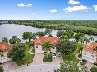 25077 Peacock Ln APT 101, Naples, FL 34114